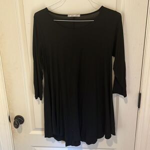 JollieLovin Black Tunic Top